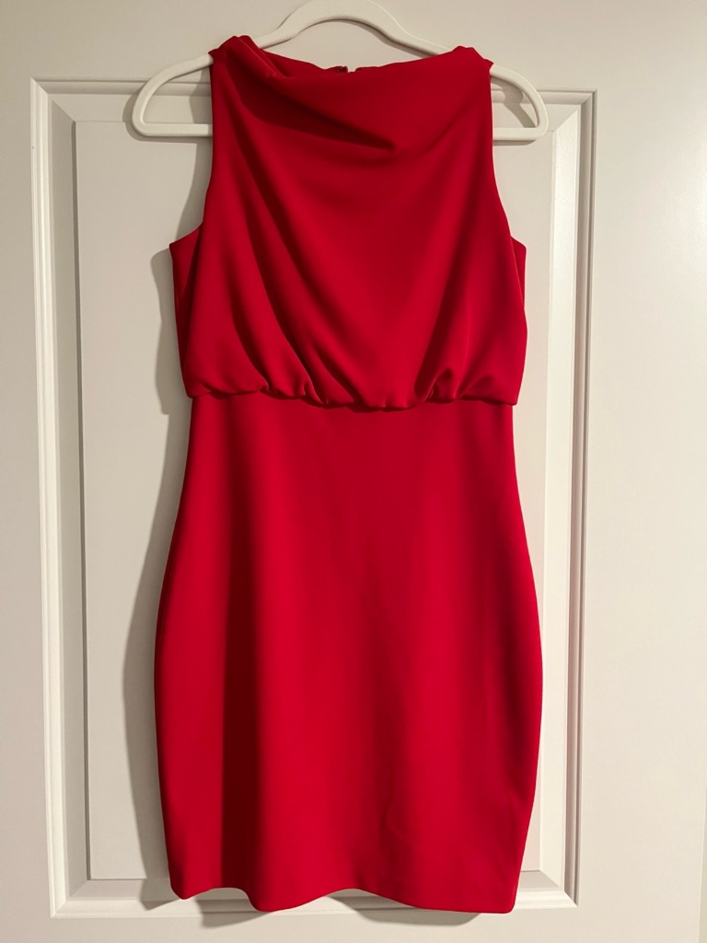 Belle Badgley Mischka Cowl Neck Red Blouson Lined Sleeveless Sheath Dress Size 2